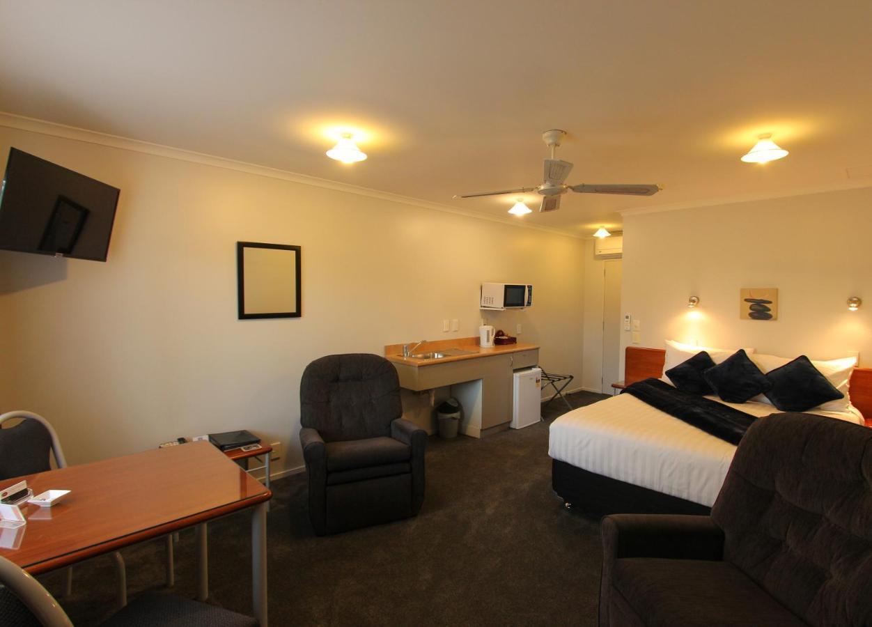 Bk'S Magnolia Motor Lodge Whanganui Exterior photo