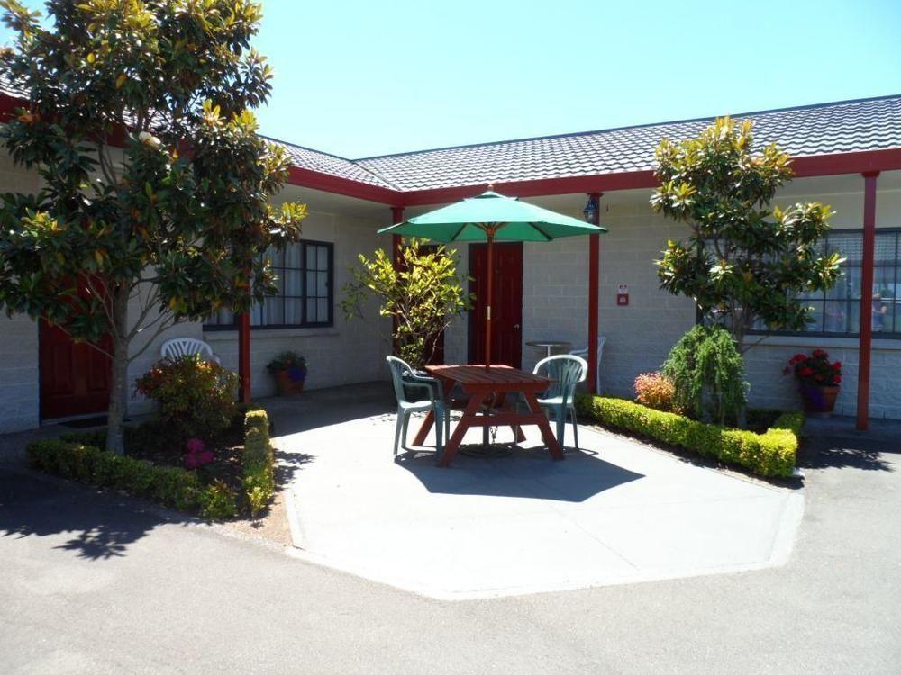Bk'S Magnolia Motor Lodge Whanganui Exterior photo