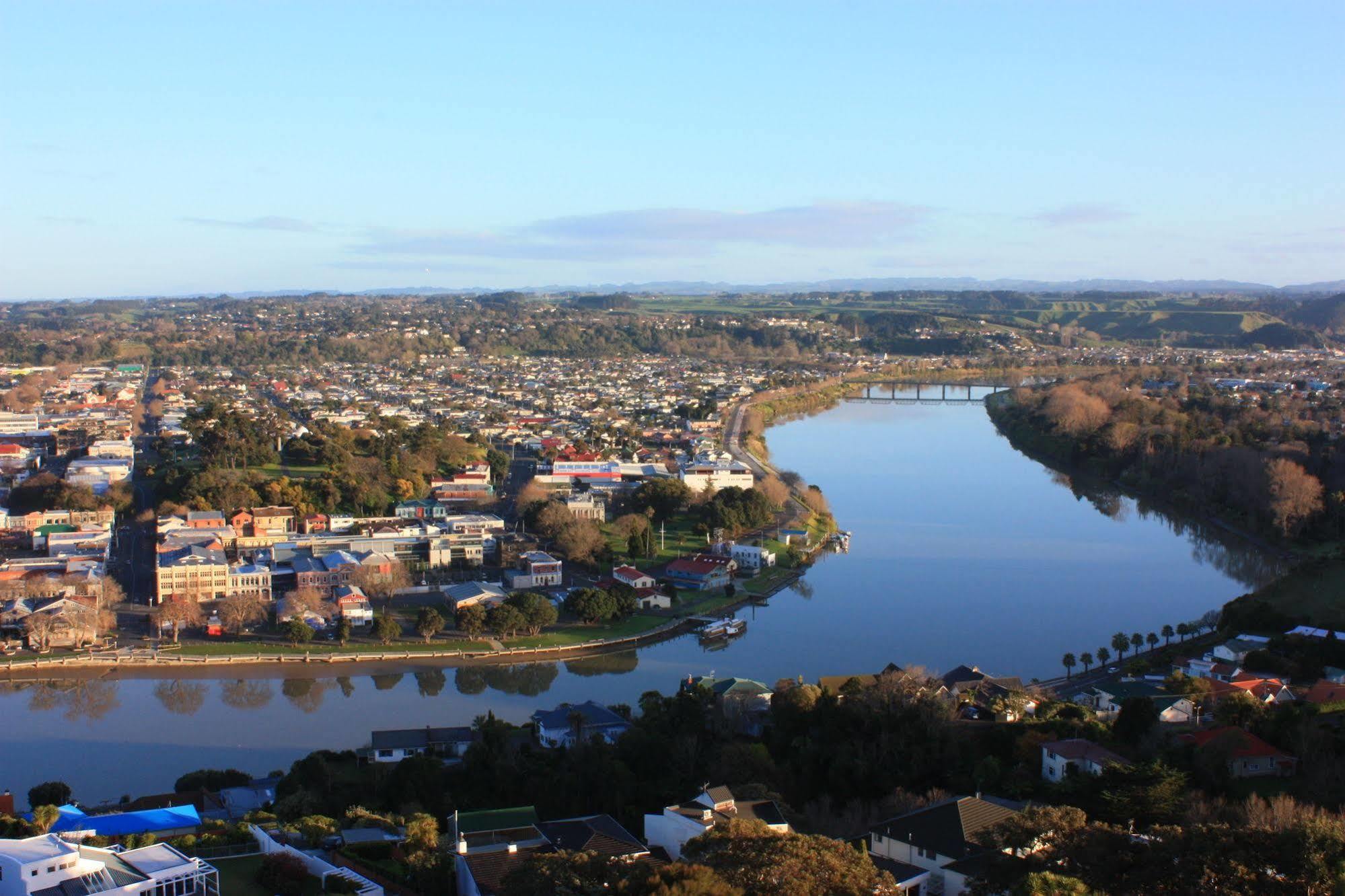 Bk'S Magnolia Motor Lodge Whanganui Exterior photo